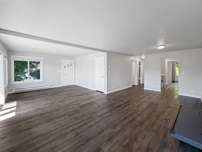Building Photo - 5956 Fauntleroy Wy SW