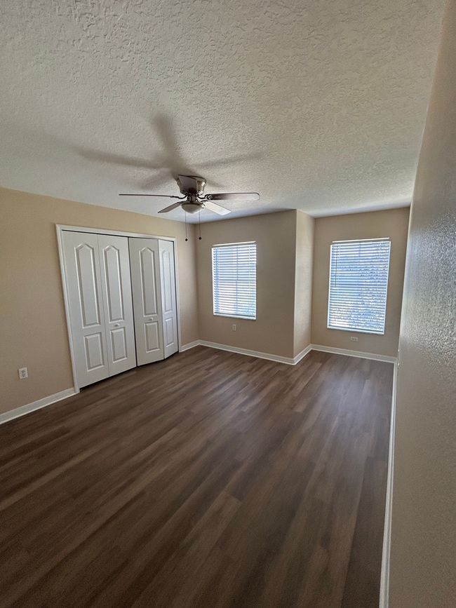 Building Photo - Townhome on Northside of Lakeland