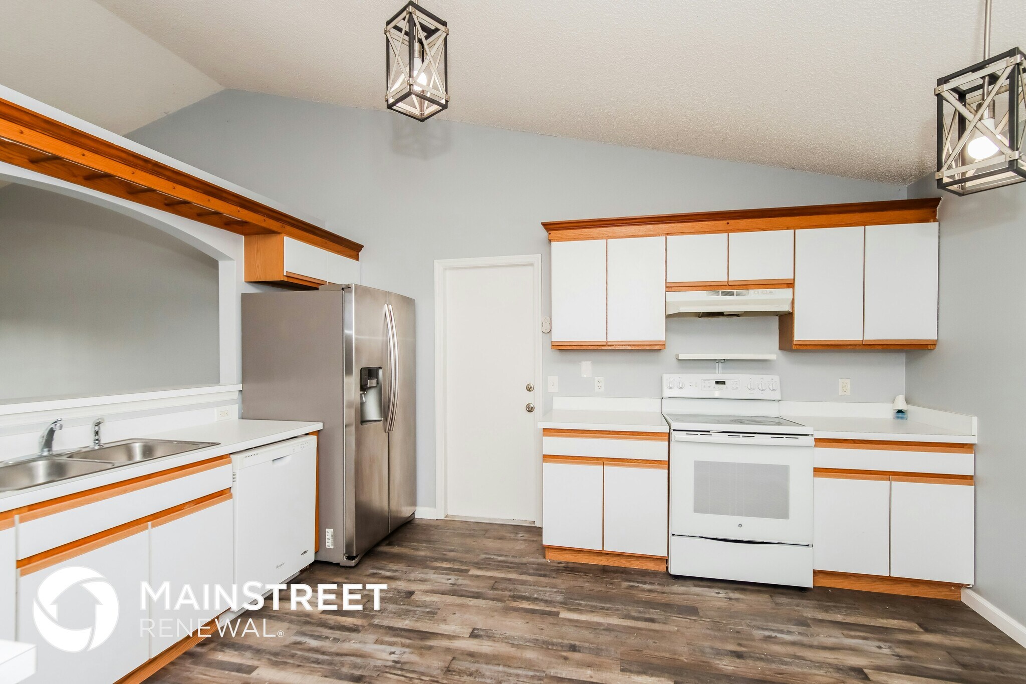 Building Photo - 3042 Tazewell Ave SE