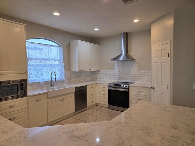 Building Photo - 9209 Colberg Dr