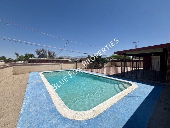 Building Photo - 7329 E 28th Pl