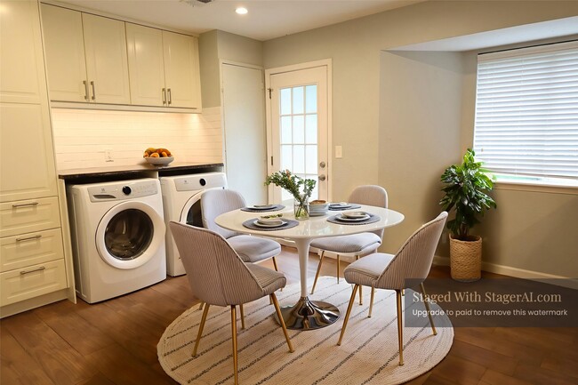 Building Photo - 1704 Cherry Orchard Dr