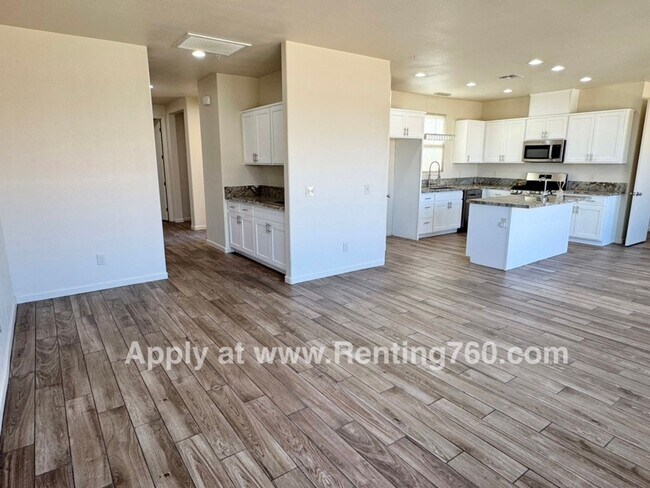 Building Photo - Prestigious Updated Home In Sage Estates