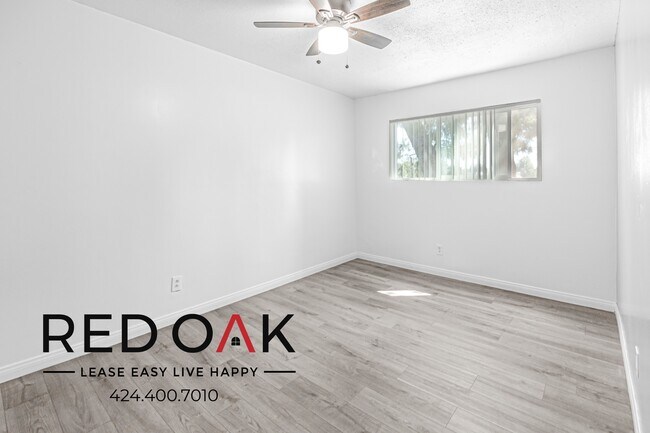 Building Photo - 333 N Rockvale Ave