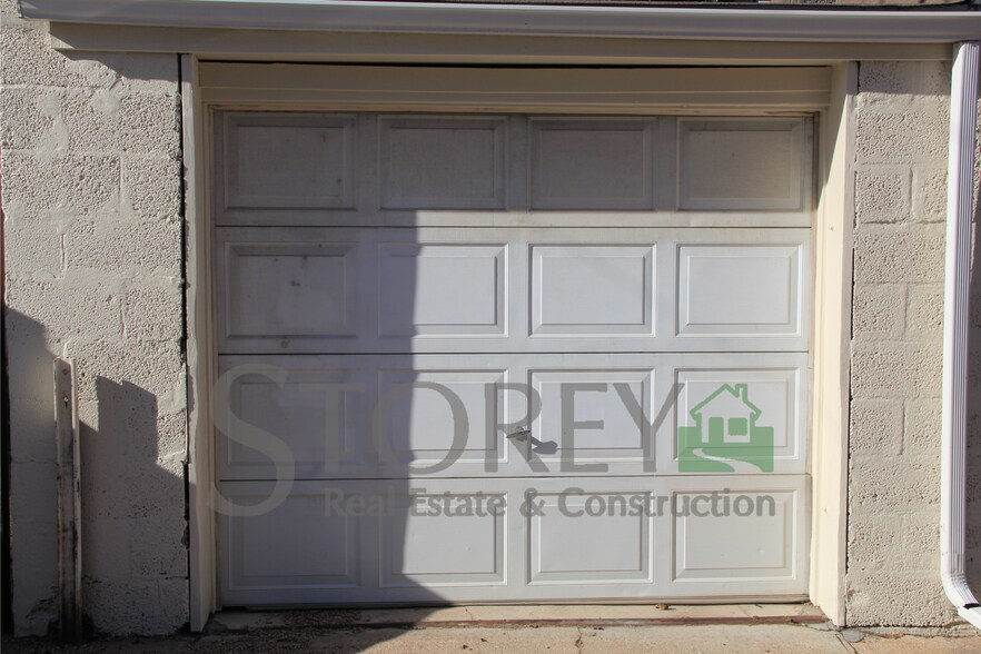 Building Photo - 3350 W Moncrieff Pl