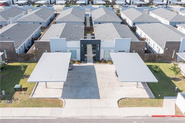 Building Photo - 405 W Rutherford Ave