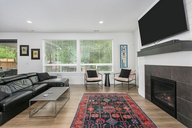 Building Photo - 10412 87th Ave Ct SW