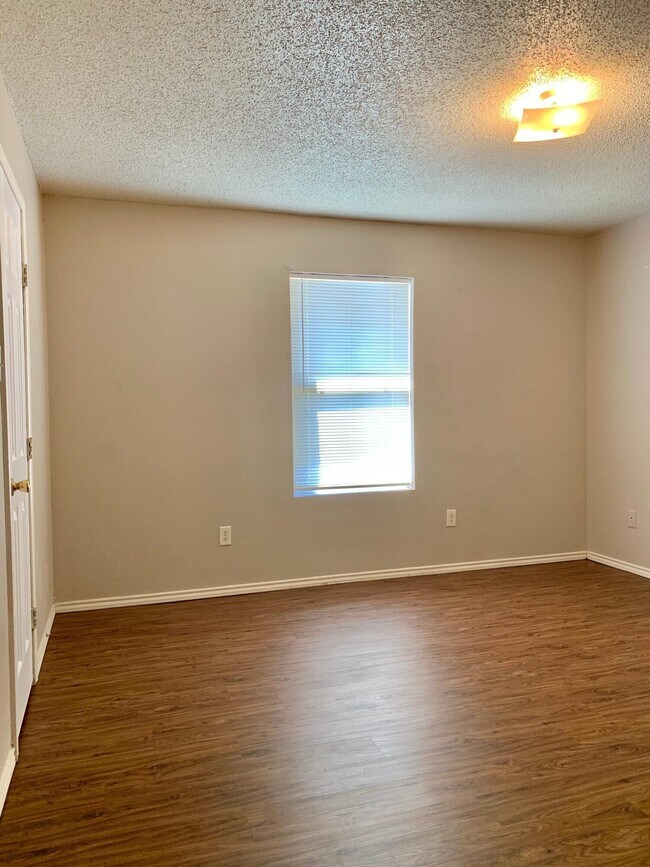 Building Photo - 1502 82nd St