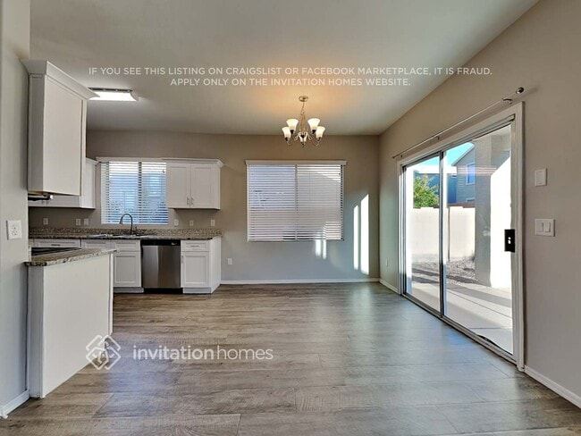 Building Photo - 3933 W Irwin Ave