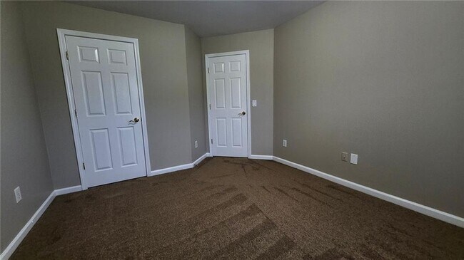 Building Photo - 7662 Forest Glen Way