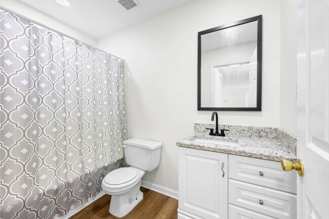 Building Photo - 741 Princeton Cir