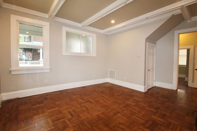 Building Photo - 205 Newman Ave
