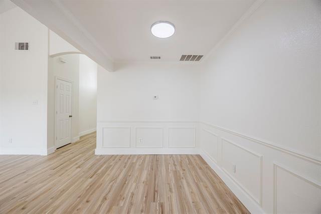 Building Photo - 907 Yellowstone Dr