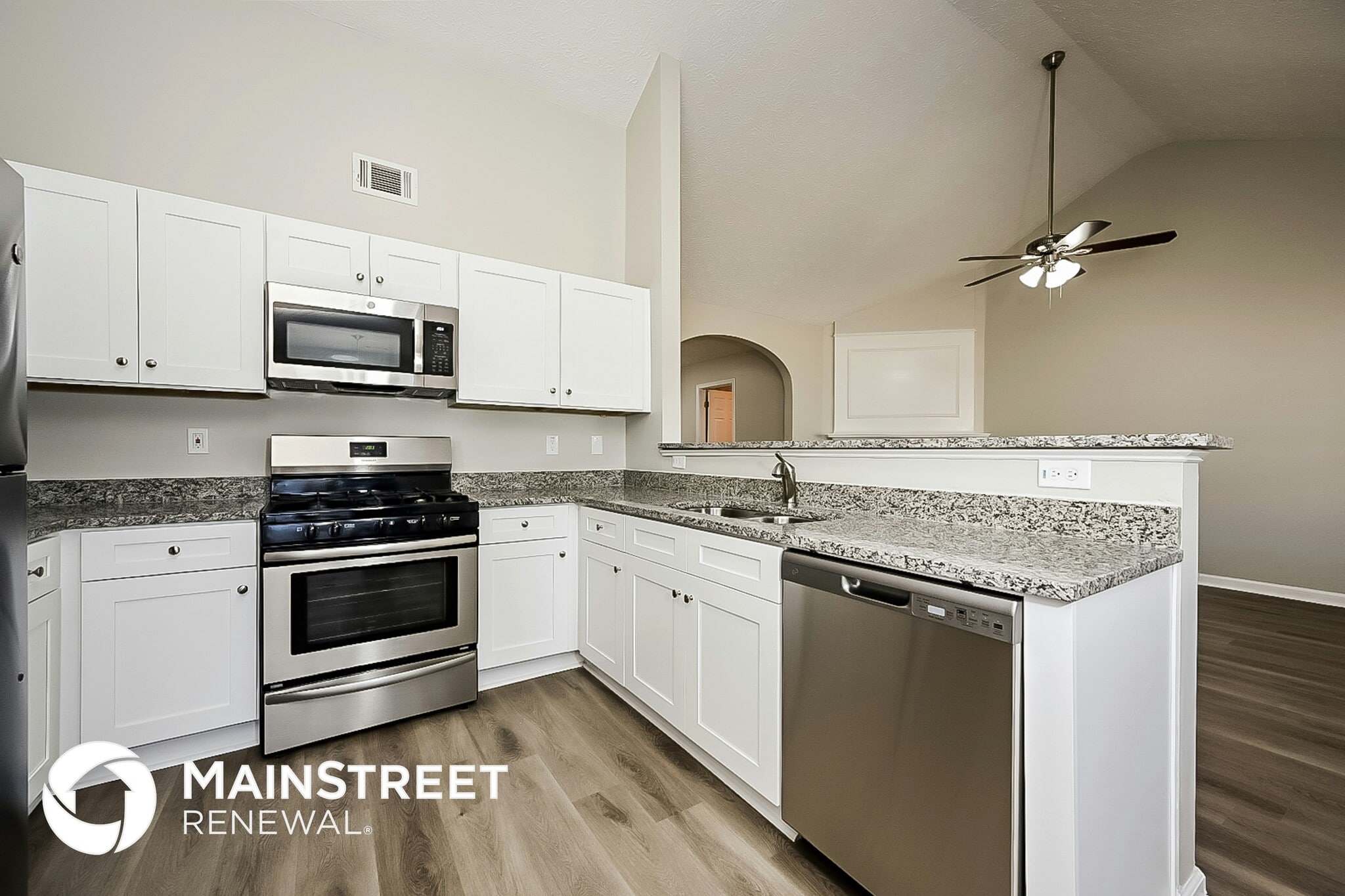 Building Photo - 7545 Broadhurst Dr