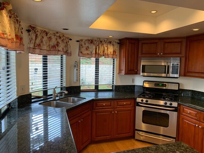 Building Photo - 4955 Galano Dr