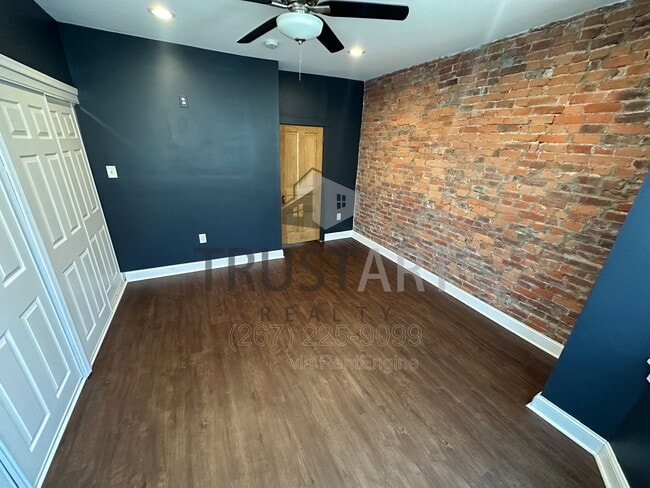 Building Photo - 2406 E Allegheny Ave