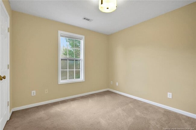 Building Photo - 75 Countess Ct