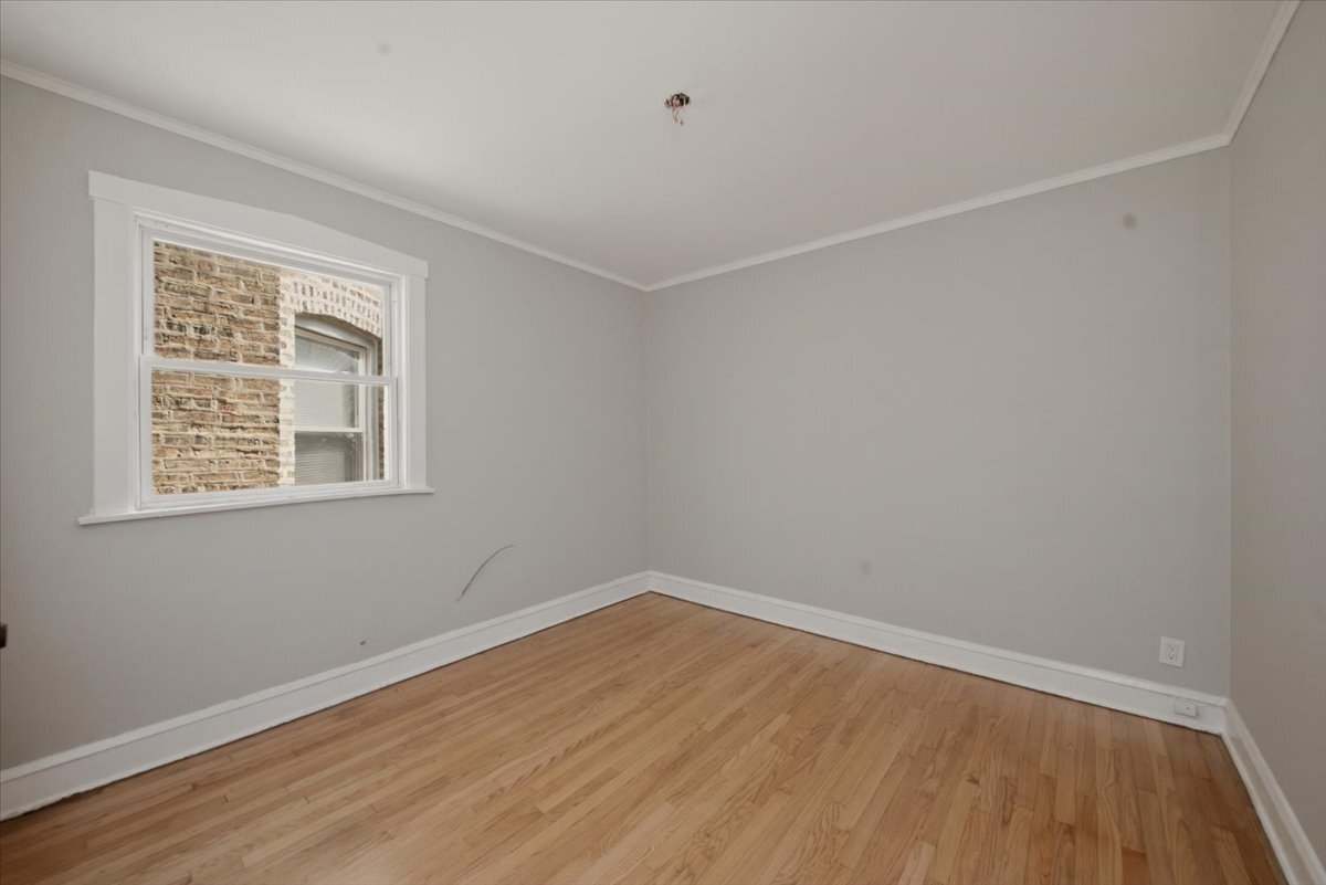Building Photo - 5742 N Rockwell St