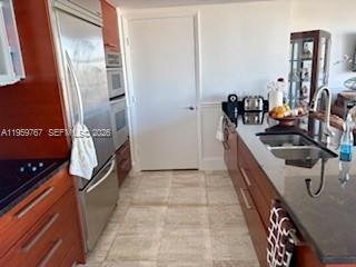 Building Photo - 1830 S Ocean Dr