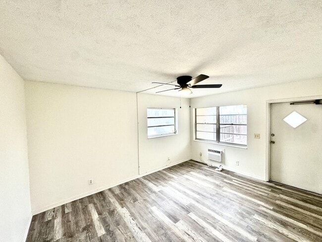Building Photo - 417 N K St