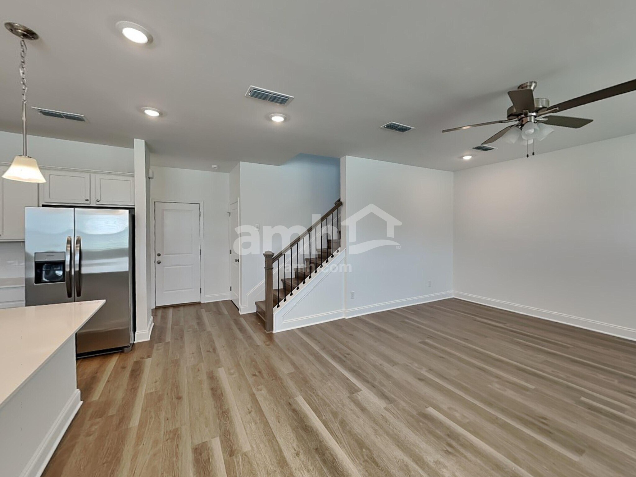 Building Photo - 210 Argea Dr