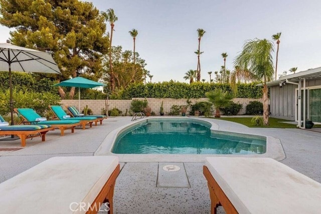 Building Photo - 980 N Biskra Rd