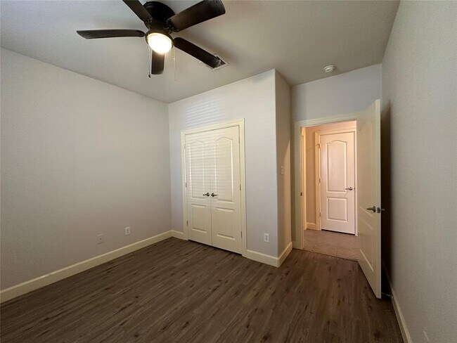 Building Photo - 811 Admiral Bay Ln