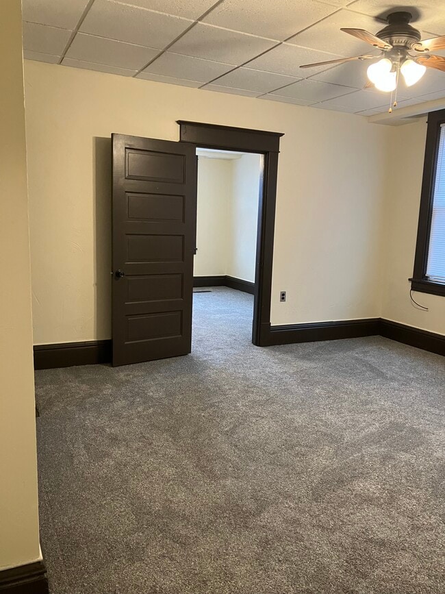 Building Photo - 814 Marshall St