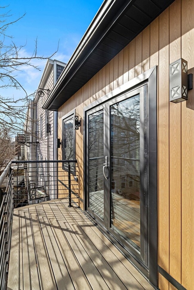 Building Photo - 482 John F. Kennedy Blvd