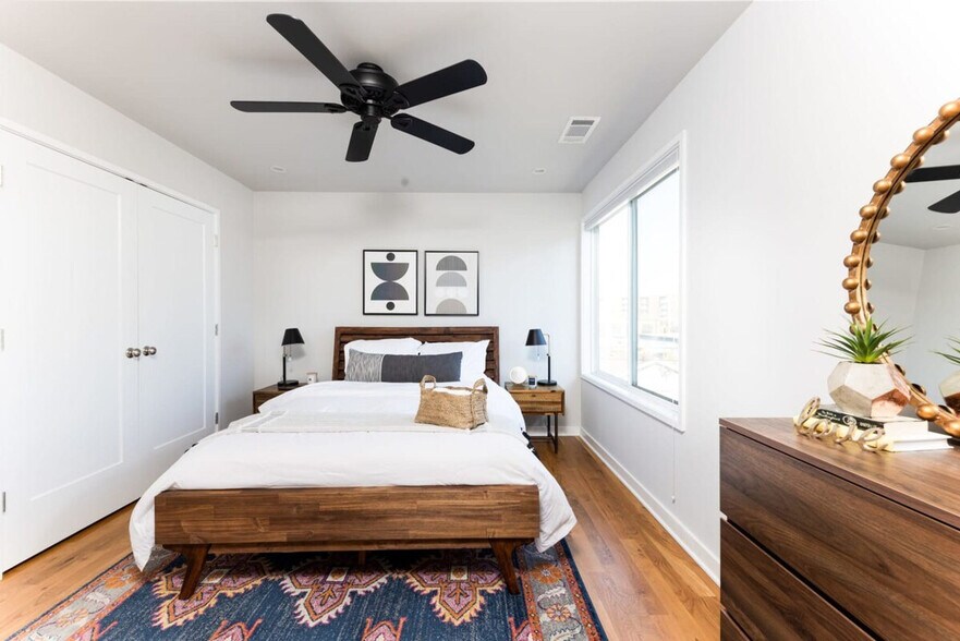 Building Photo - 5604 New York Ave