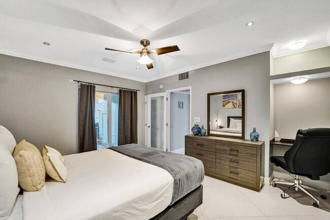 Building Photo - 37 Hendricks Isle