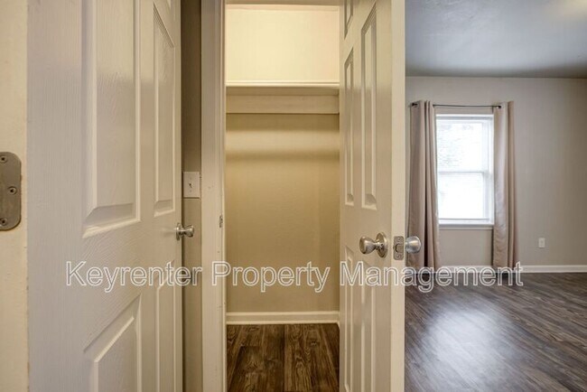 Building Photo - 2325 NW 12th St