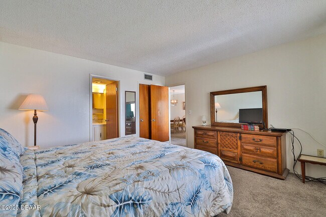 Building Photo - 2711 N Halifax Ave