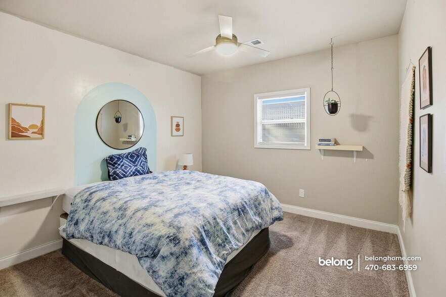 Building Photo - 1488 Beecher St SW