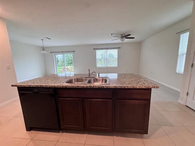 Building Photo - 8086 Pelican Reed Cir