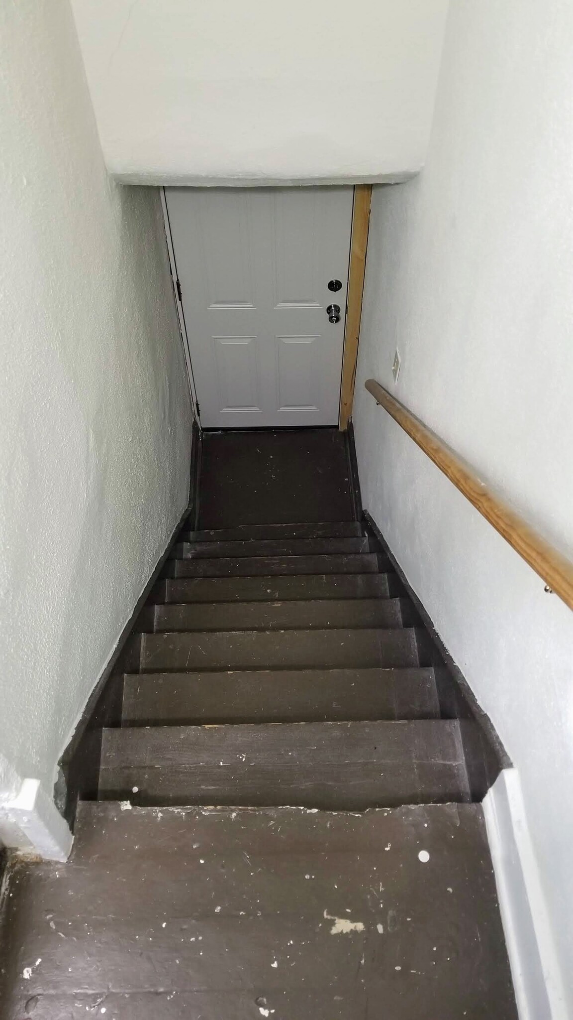 Stairway to 1st floor exterior door - 101 Fairground Ave