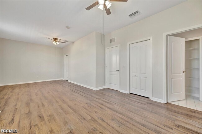 Building Photo - 10245 S Golden Elm Dr