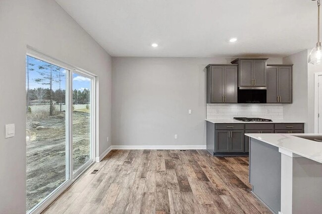 Building Photo - 8397 Brumby Trl