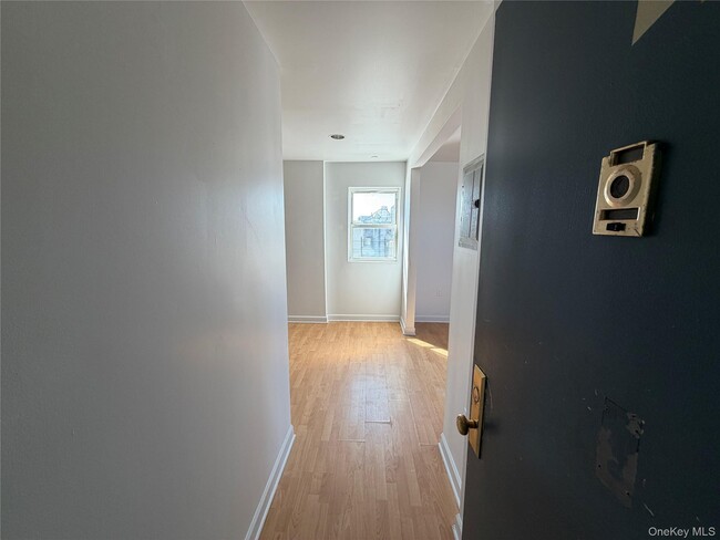 Building Photo - 2381 Belmont Ave