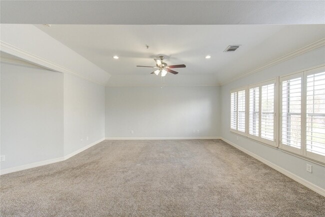 Building Photo - 4340 Lake Walk Ct