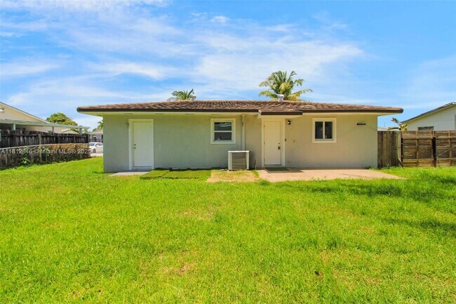 Building Photo - 12030 SW 181st St