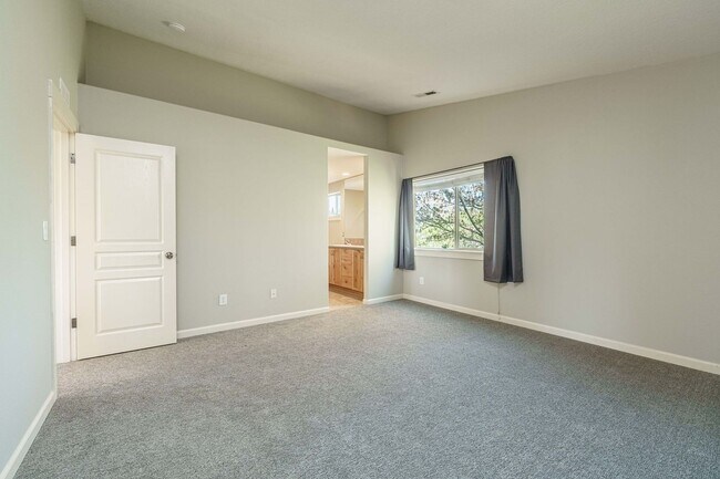 Building Photo - Cul-de-Sac Living at Its Best – Updated 3BR with Garage & A/C!