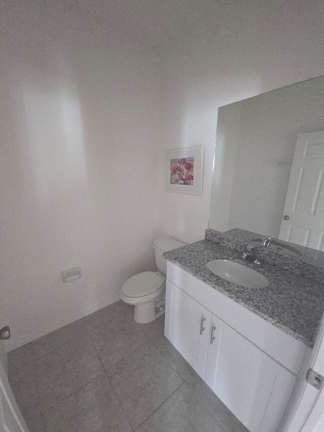 Building Photo - 3-Bedroom, 2.5-Bathroom Townhome ***(MOVE-IN SPECIAL/50% OFF 2ND MONTH)***