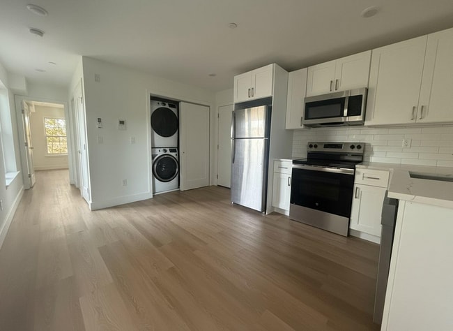 Primary Photo - 3517 N 16th St