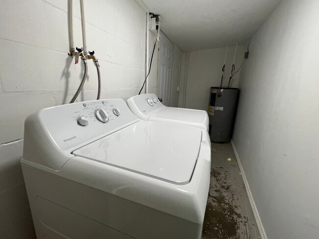 Building Photo - 2120 10th St