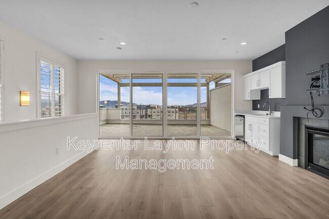 Building Photo - 5141 Rambutan Wy