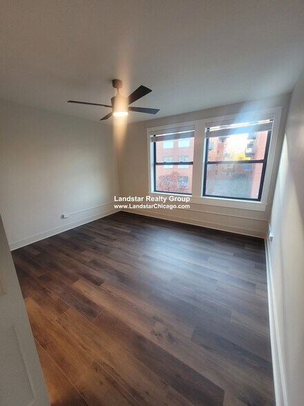 Building Photo - 1241 Chicago Ave