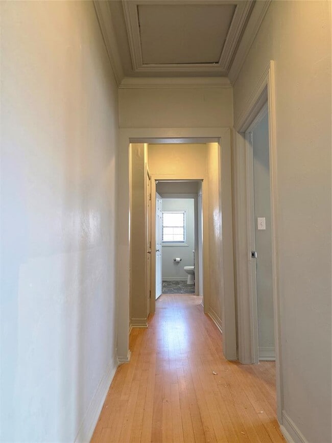 Building Photo - 1725 NW 18th St