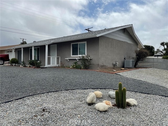 Primary Photo - 26621 Oakmont Dr