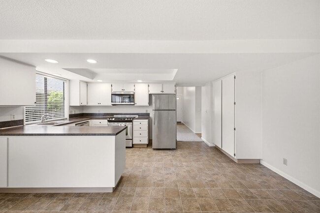Building Photo - 17563 SW Granada Dr